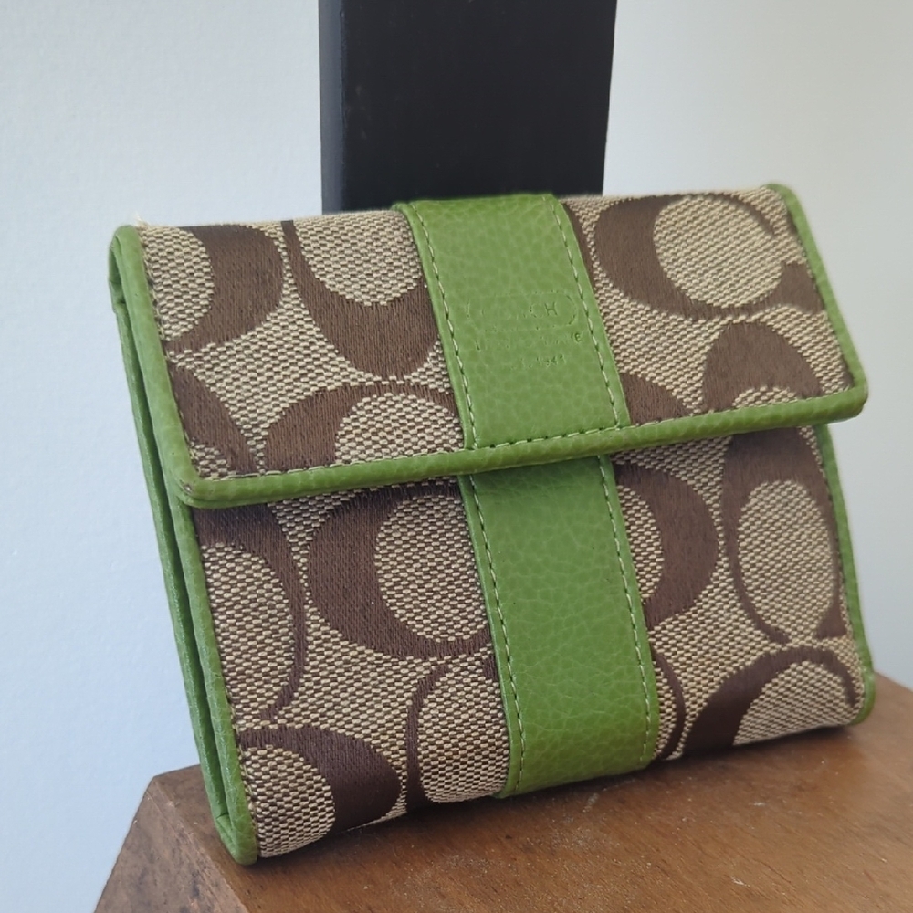 Coach Olive Green and Brown Signature Wallet - Picture 2 of 8